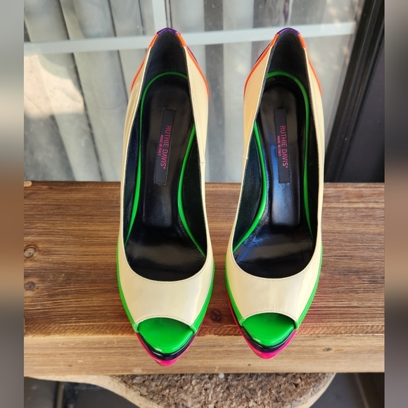 Ruthie Davis Popsicle Peep-Toe PLATFORM HEELS - Picture 3 of 9